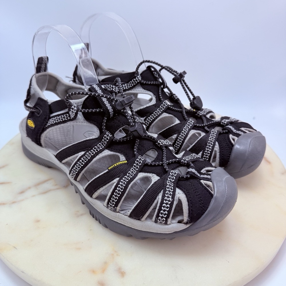 KEEN Sandals Womens 10.5 Whisper Black Gray Hiking Fisherman Outdoor